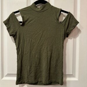Aeropostale green cut out shirt